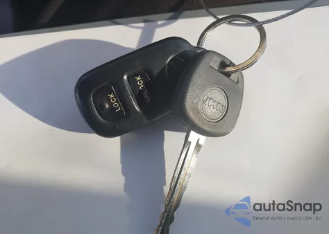 2005 Toyota Corolla S z USA, uszkodzony, nr VIN 1NXBR32E05Z391672